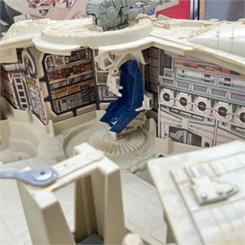 Vintage 1979 Kenner Star Wars Millennium Falcon Spaceship Vehicle with Box